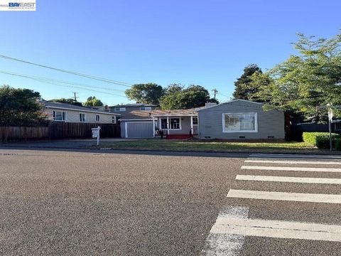 Photo of 4256 Seven Hills Road, Castro Valley, CA 94546 (MLS # 41136815)