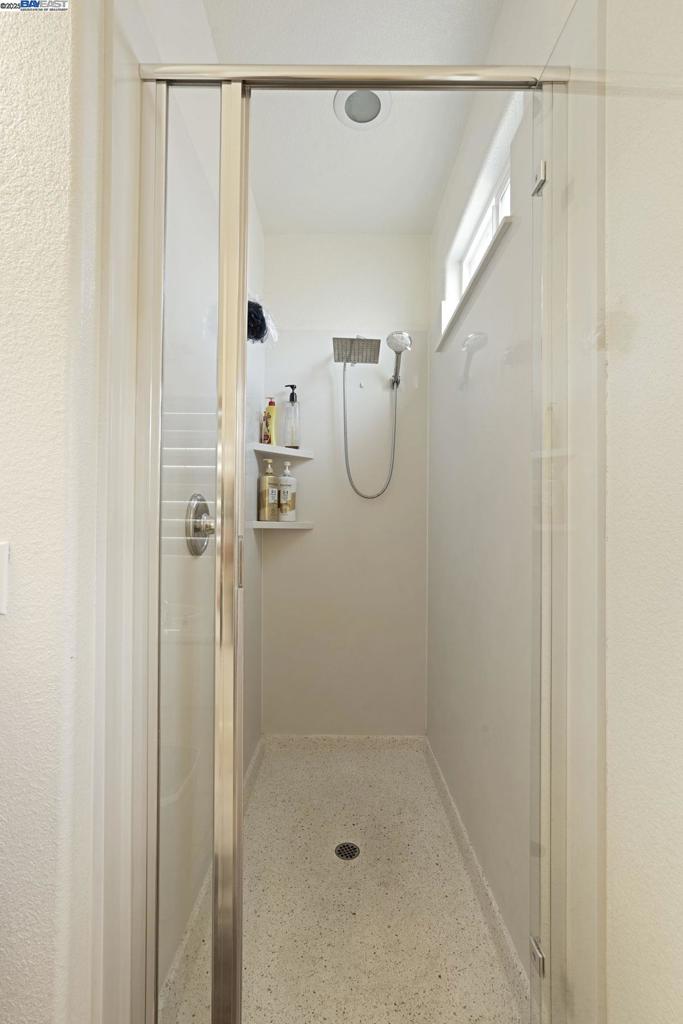 MOUNTAIN HOUSE - Residential