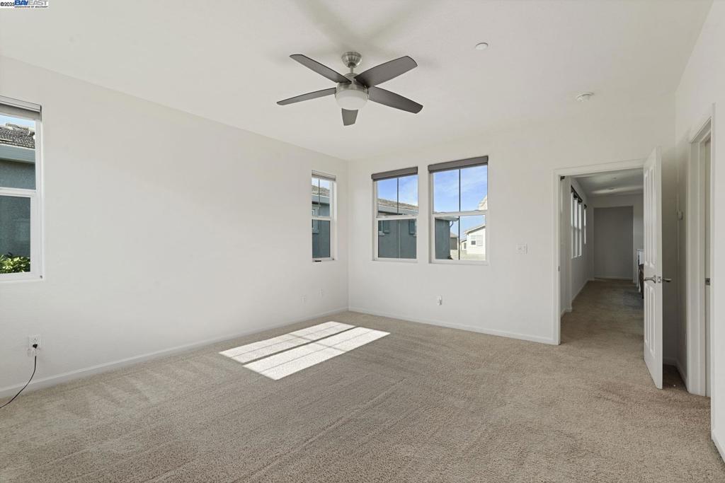 MOUNTAIN HOUSE - Residential