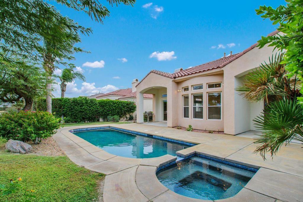 Mira Vista - Residential