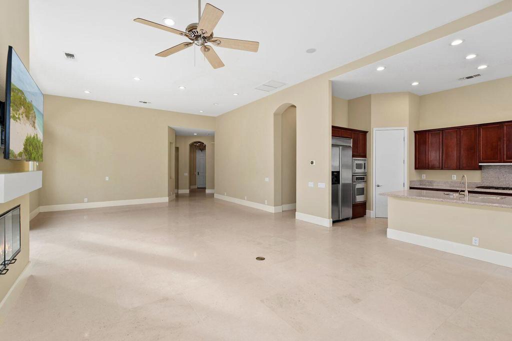 Mira Vista - Residential