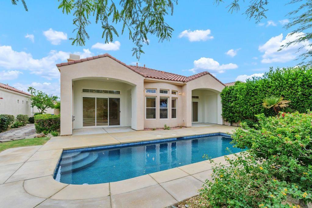 Mira Vista - Residential