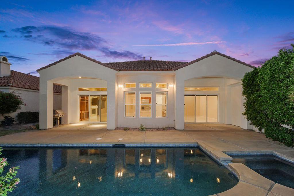 Mira Vista - Residential