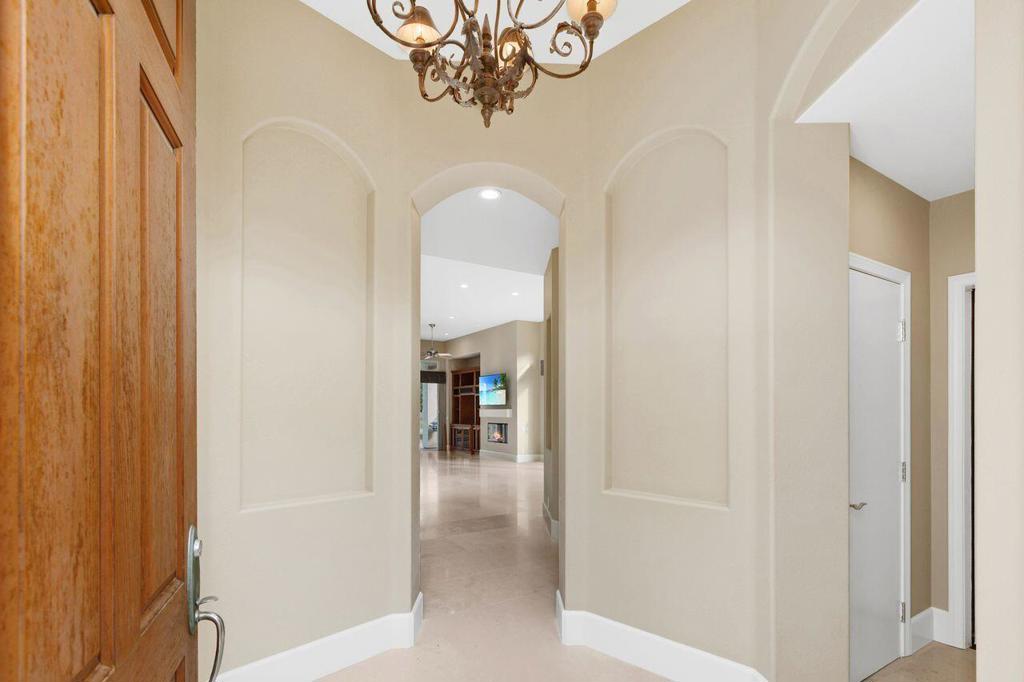 Mira Vista - Residential