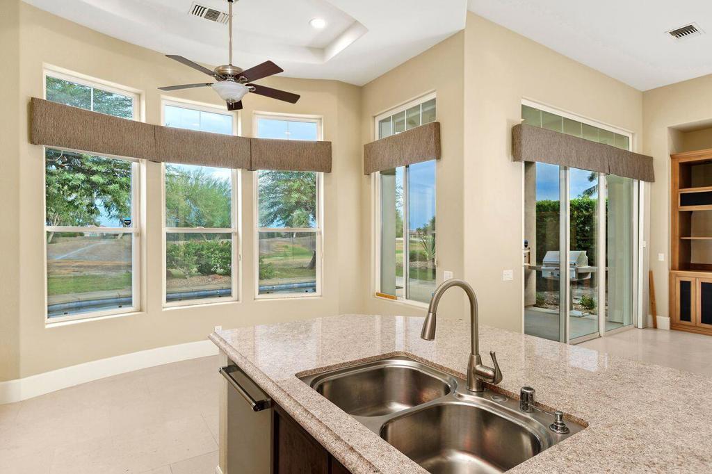 Mira Vista - Residential