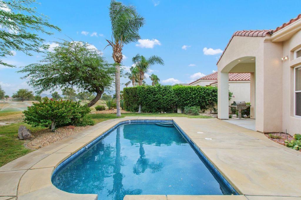 Mira Vista - Residential