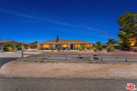 Photo of 15361 Mondamon Road, Apple Valley, CA 92307 (MLS # 26859463)