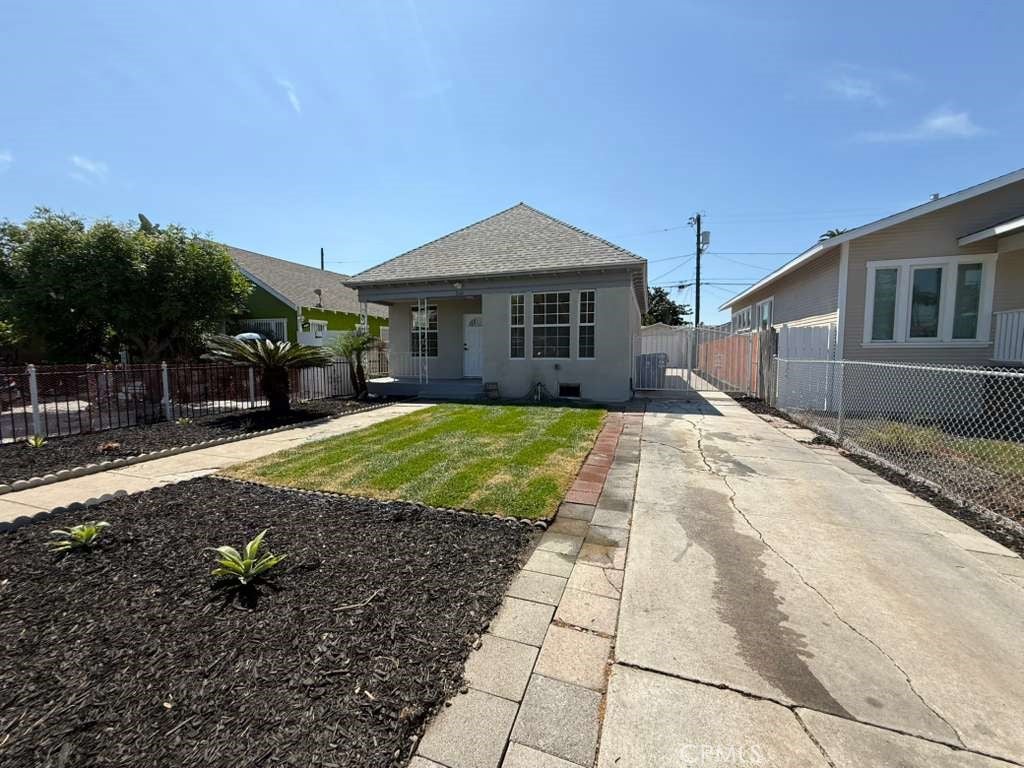 1546 W 70th Street, Los Angeles CA 90047