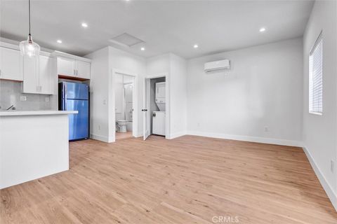 Photo of 20431 Acre, Winnetka, CA 91306 (MLS # SR26081210)