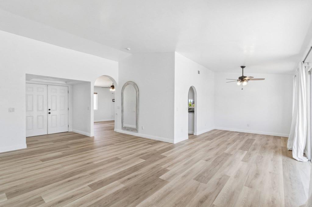 1707 Anza Ave
