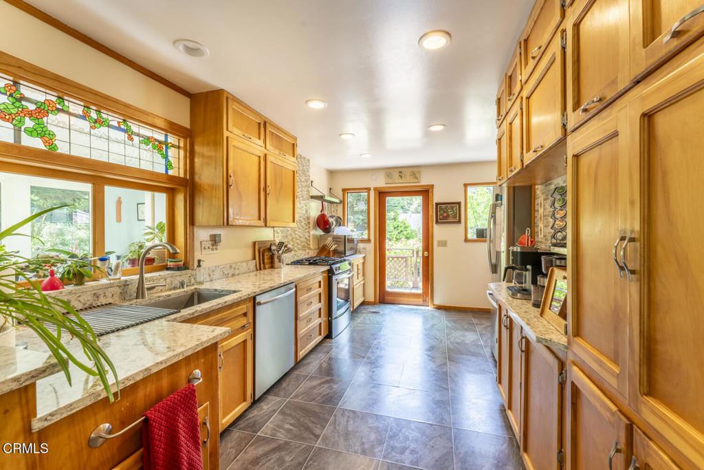 10941 Gurley Lane