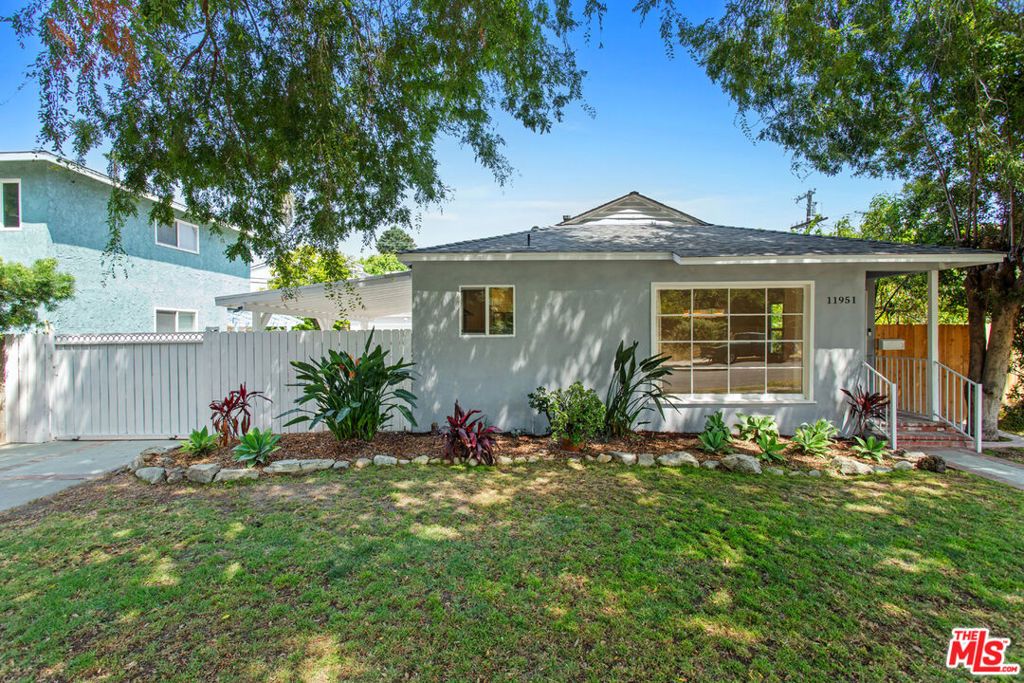 Photo of 11951 Bray Street, Culver City, CA 90230 (MLS # 26672027)