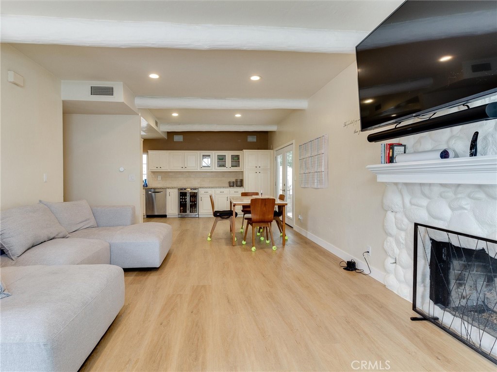 2703 Huntington Lane A
