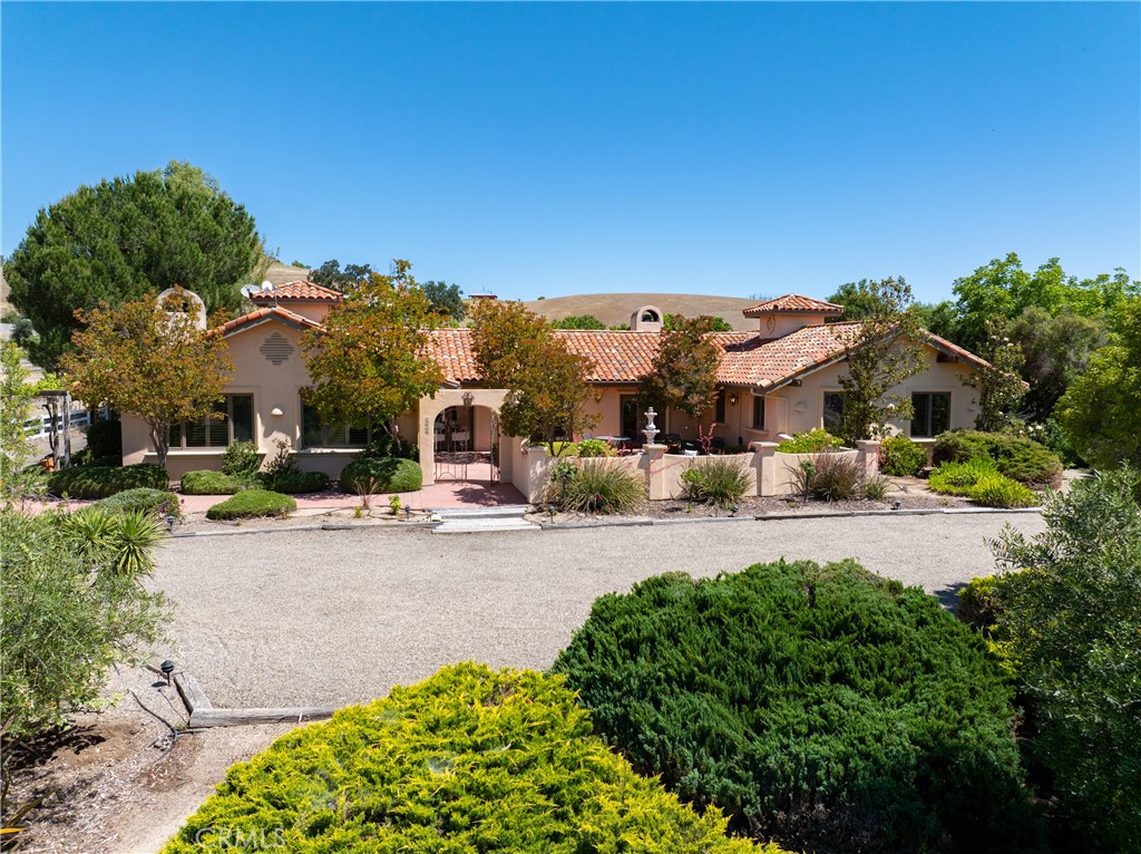 7568 Creston