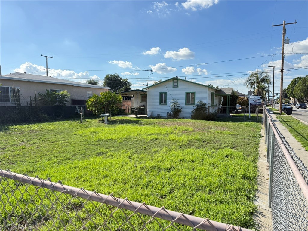 11842 Lindale Street