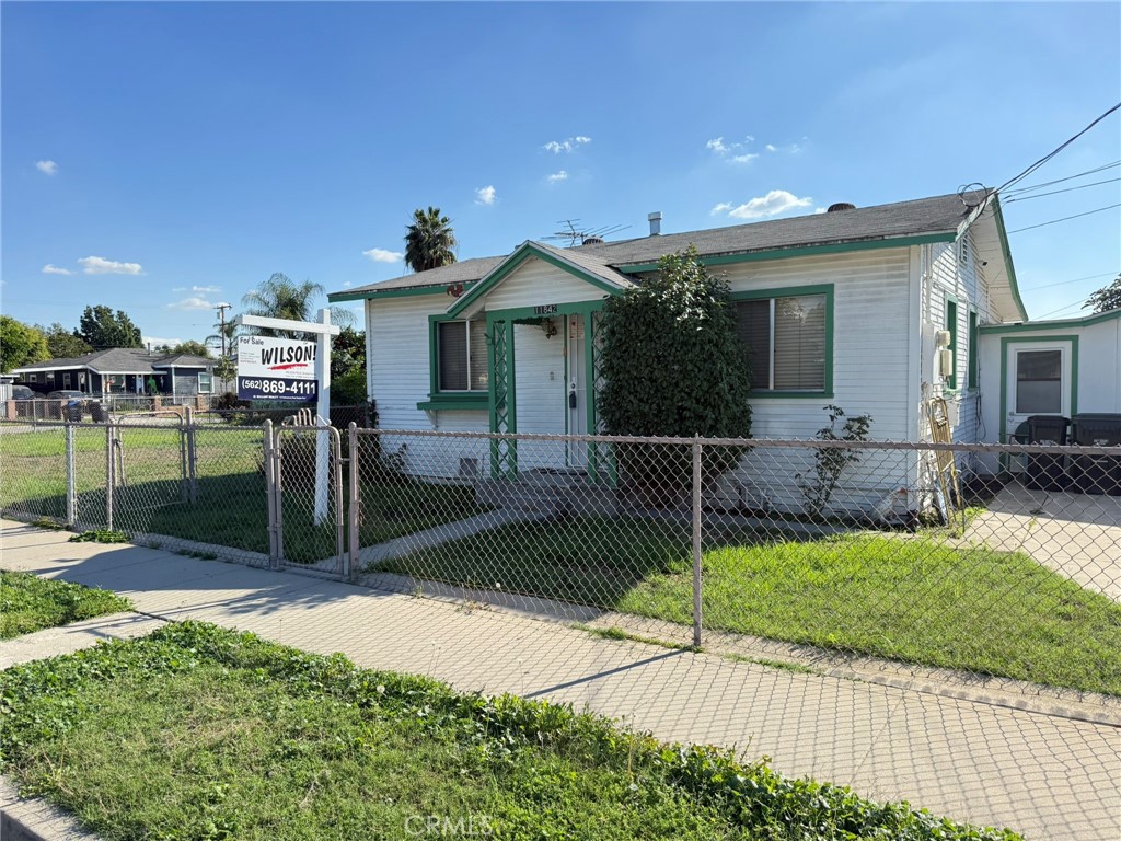 11842 Lindale Street