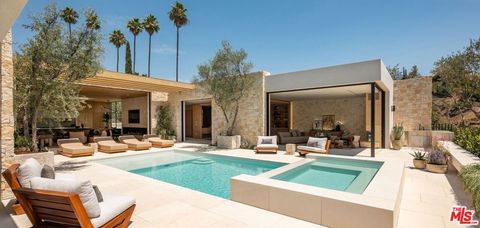 Photo of 1039 Wallace Rdg, Beverly Hills, CA 90210 (MLS # 25616527)