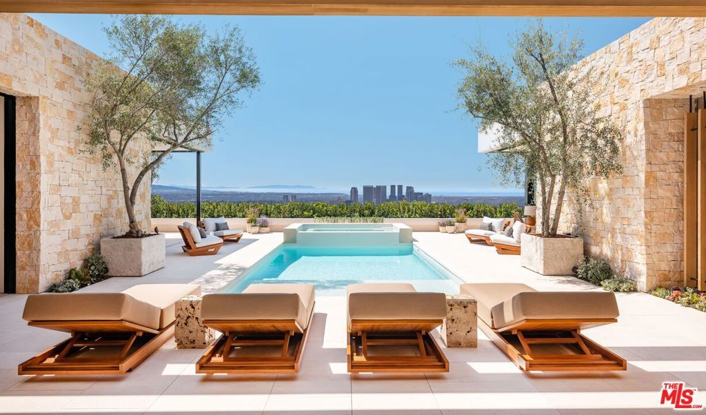 Photo of 1039 Wallace Rdg, Beverly Hills, CA 90210 (MLS # 25616527)