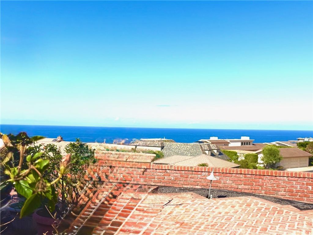 Photo of 23711 Brisbane, Dana Point, CA 92629 (MLS # LG26070100)