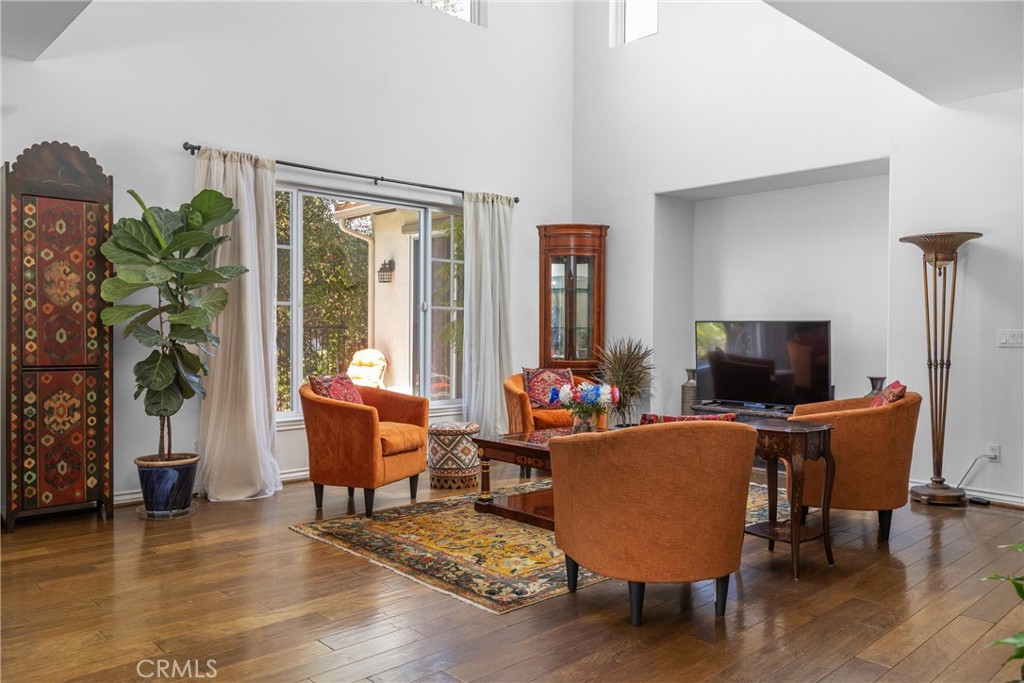 1960 Estrella Court