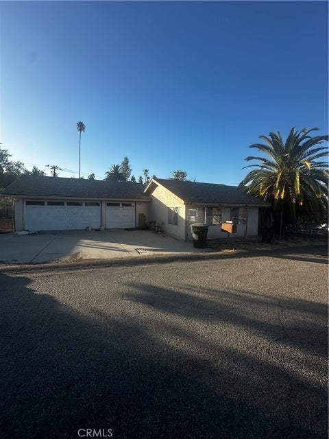 Photo of 33255 Wood ST, Lake Elsinore, CA 92530 (MLS # SW26205198)