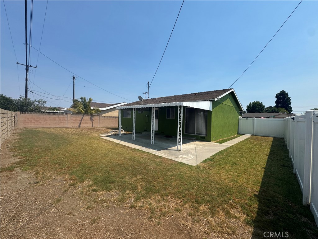 8841 Universe Avenue