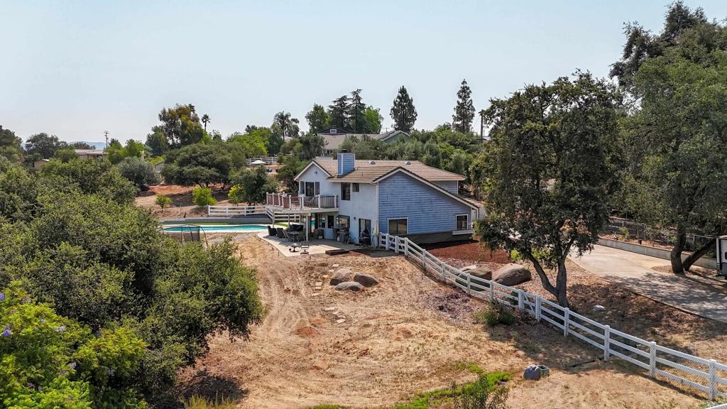 2129 Avenida Del Cielo