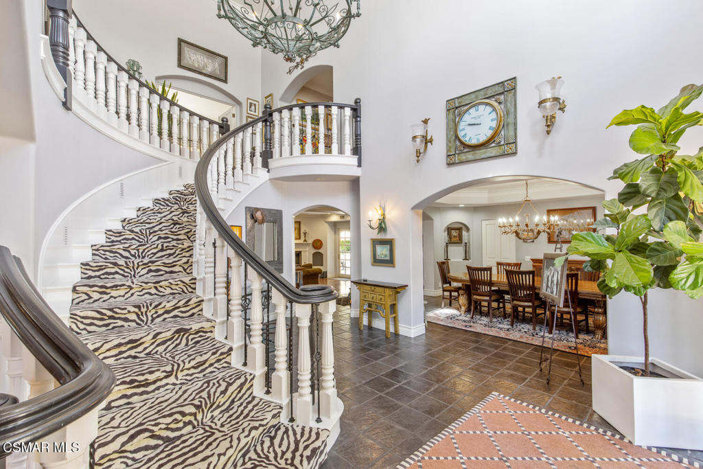 2857 Las Posas Circle
