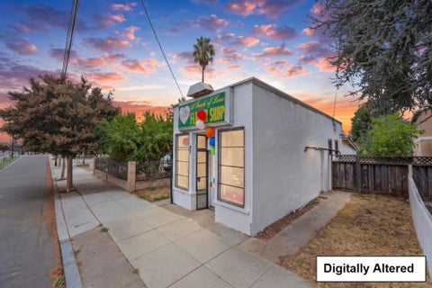 Photo of 915 E Julian Street, San Jose, CA 95112 (MLS # ML82061537)