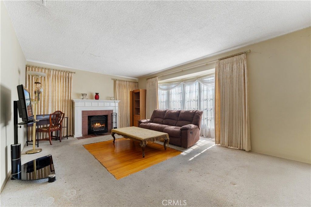 Photo of 3880 Olmsted Avenue, Los Angeles, CA 90008 (MLS # IN25214651)