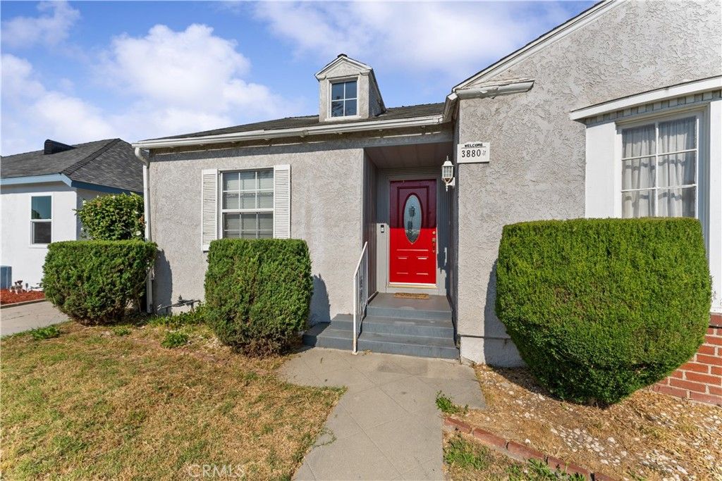 Photo of 3880 Olmsted Avenue, Los Angeles, CA 90008 (MLS # IN25214651)