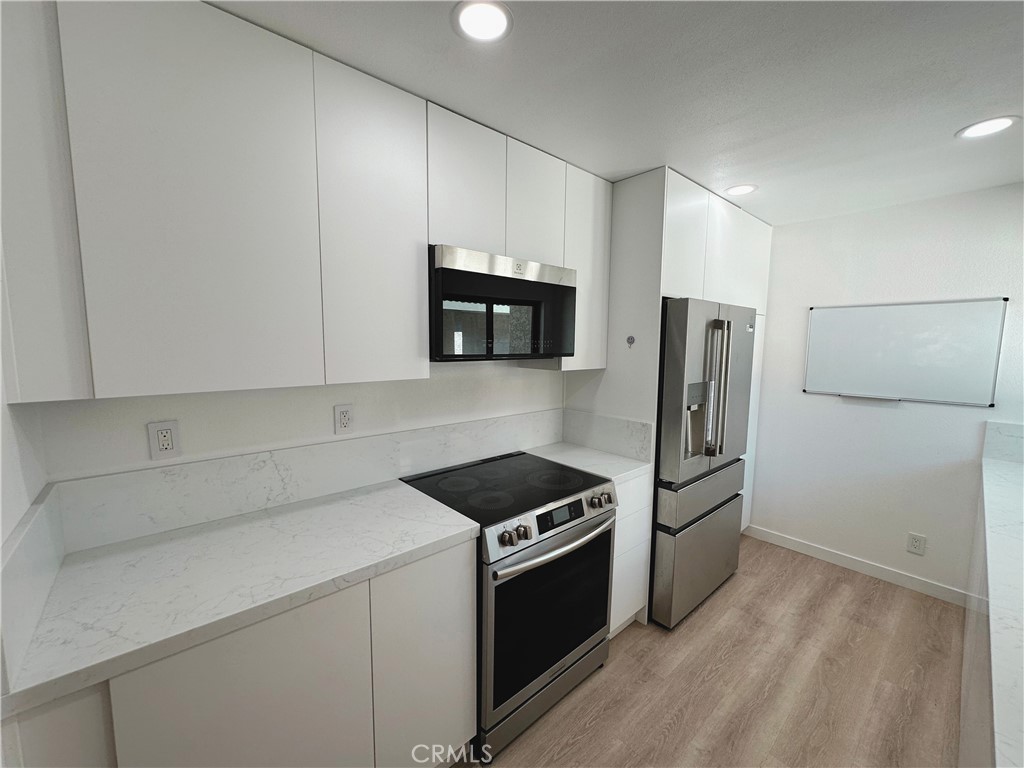 4648 Park Granada 171
