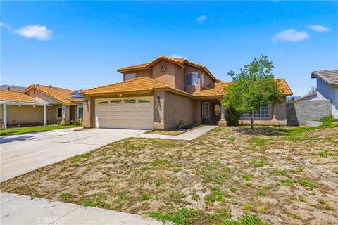 Photo of 1505 Canterbury CIR, Redlands, CA 92374 (MLS # CV26167839)