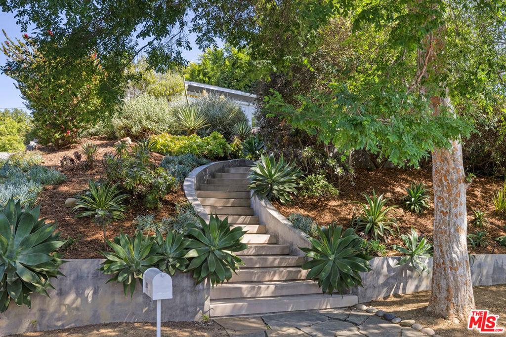 4523 Palmero Drive