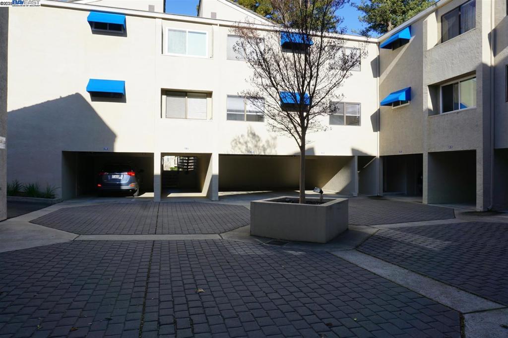 FREMONT - Residential