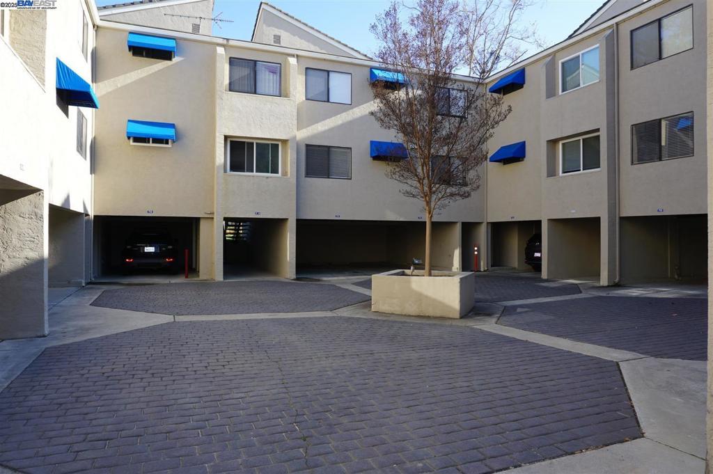 FREMONT - Residential