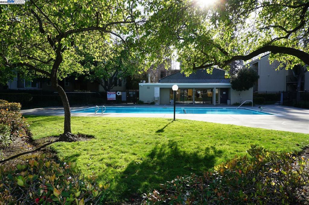 FREMONT - Residential