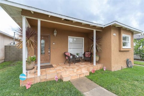 Photo of 1644 E Poppy Street, Long Beach, CA 90805 (MLS # PW25264172)