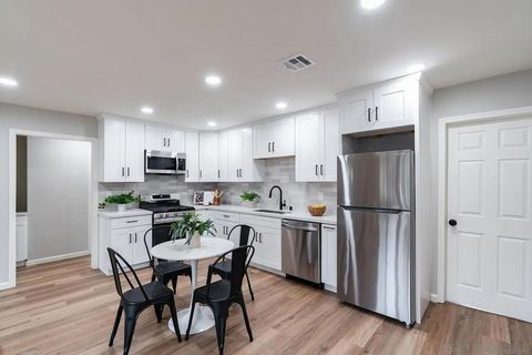 5270 Trojan Ave San Diego CA 92115