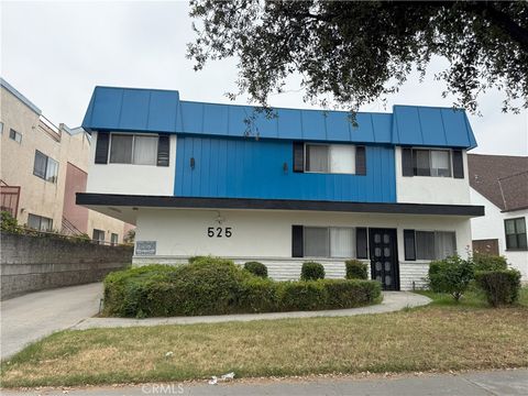 Photo of 525 Fischer St #1, Glendale, CA 91205 (MLS # SR25117777)