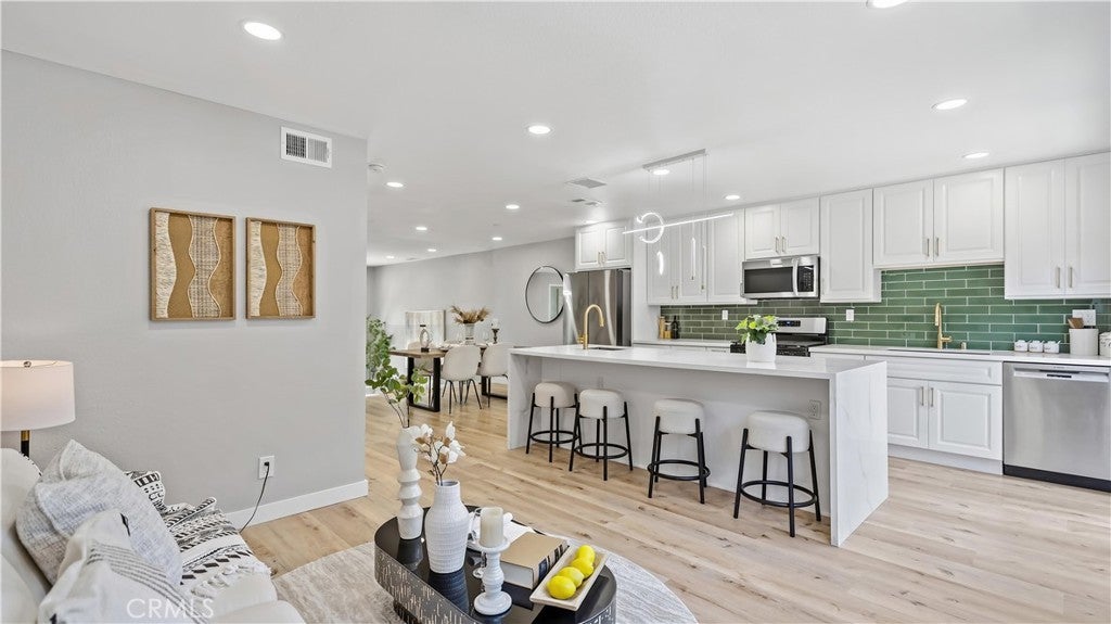 7 Sunup, Irvine CA 92603 - Photo 18