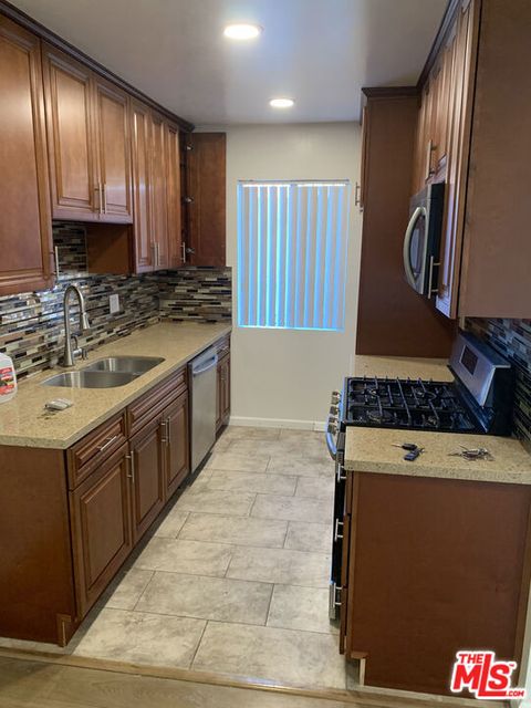 Photo of 1522 Dixon Street, Glendale, CA 91205 (MLS # 25605063)