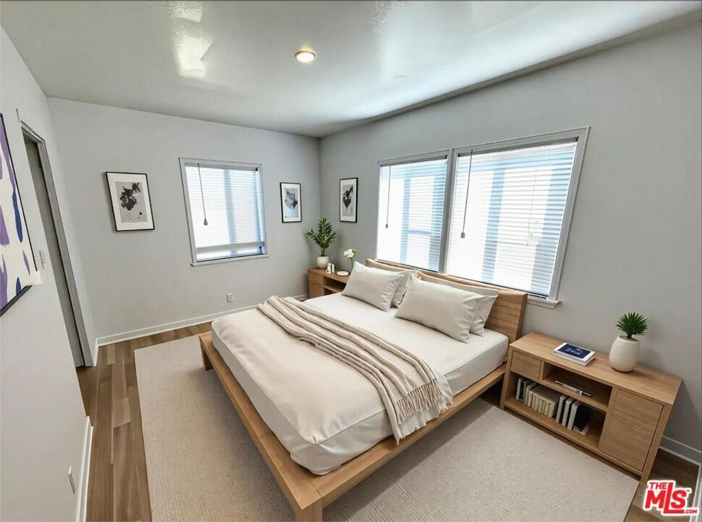 Photo of 12445 Greene Avenue, Los Angeles, CA 90066 (MLS # 25579267)