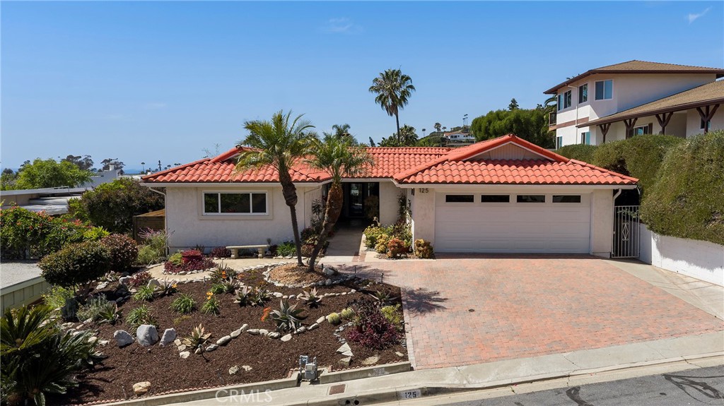 125 E Avenida Junipero