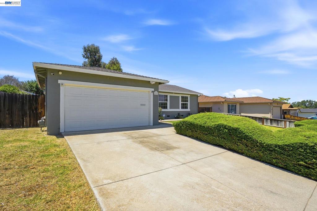 1087 Jensen Dr