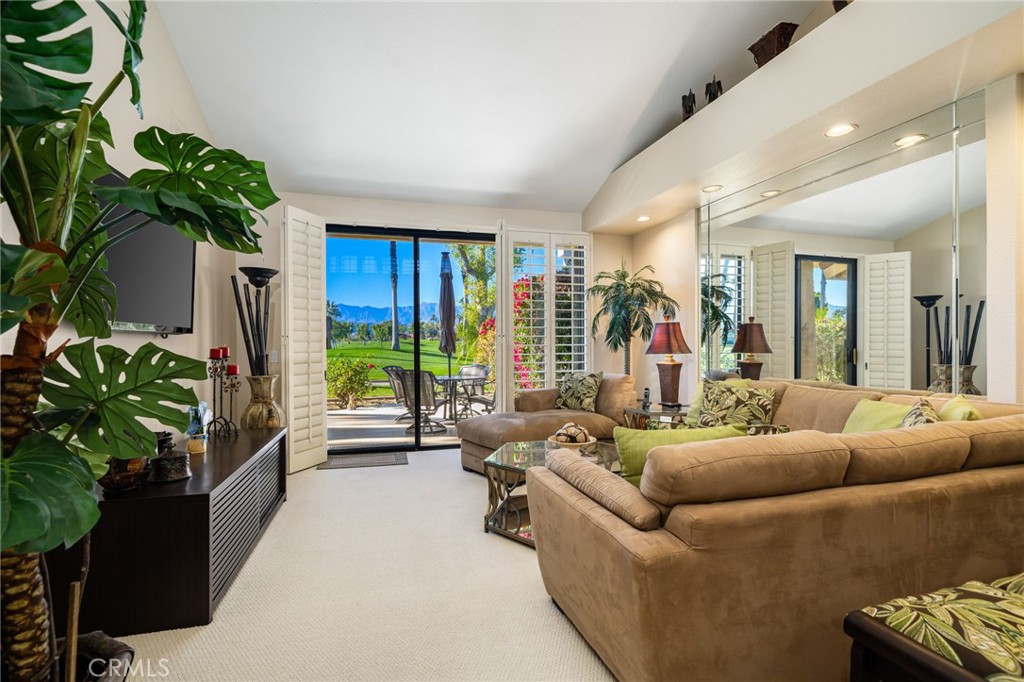 The Lakes Country Club (32429) - Residential