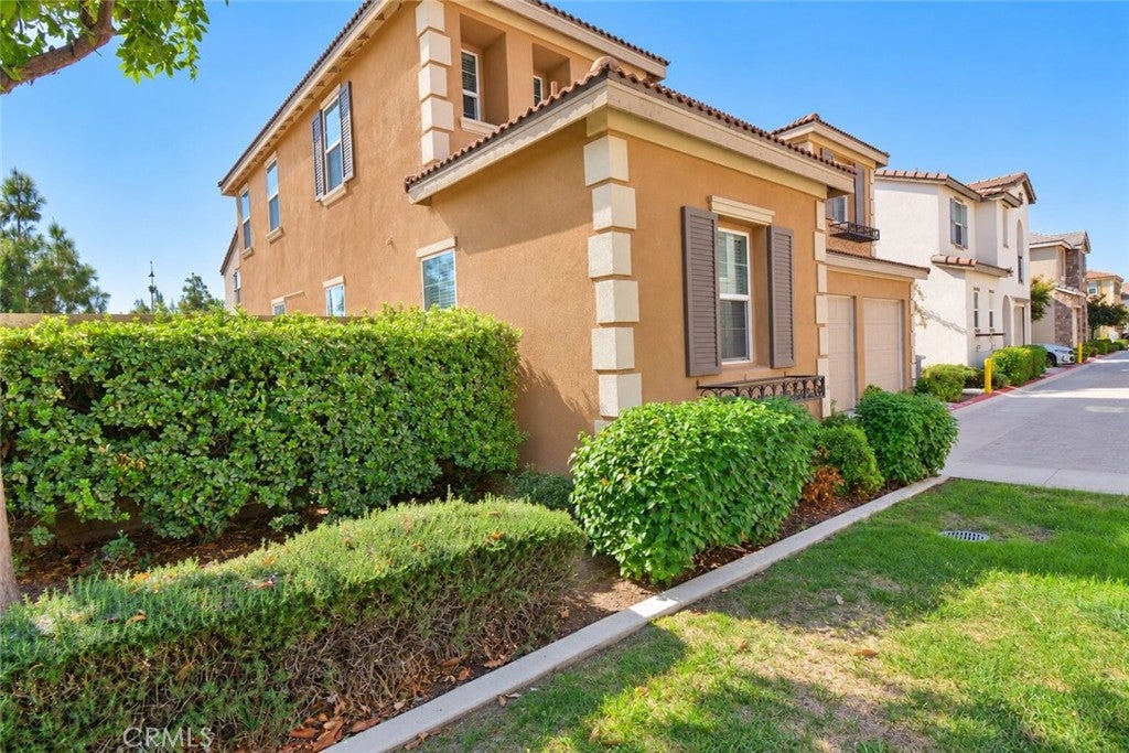 119 West Via Rua Flores
