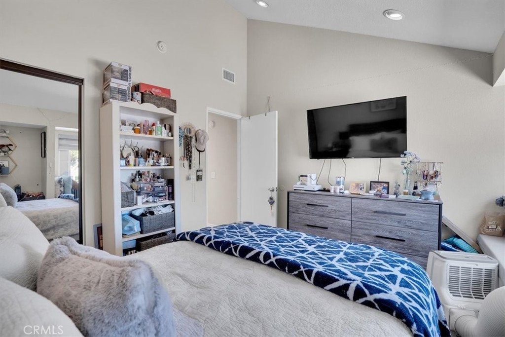 Indian Hill (INH) - Residential