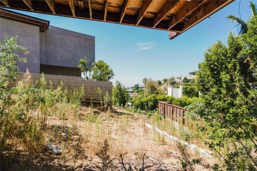 Photo of 1688 Sunset Plaza Drive, Los Angeles, CA 90069 (MLS # SR26185535)