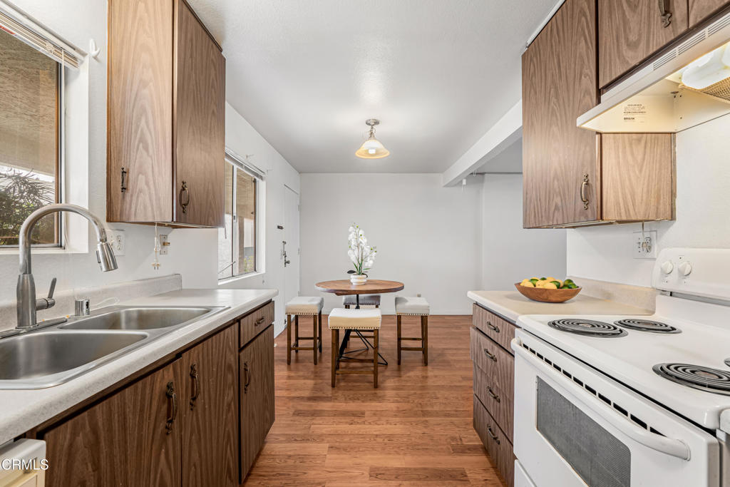 229 S Ventura Road 105